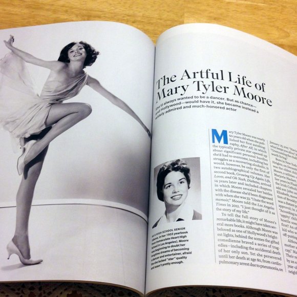 Life Magazine 50th Anniversary Mary Tyler Moore, Collectible - Picture 6 of 10